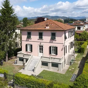 https://villa-agnese-bb.it-tuscanyhotel.com