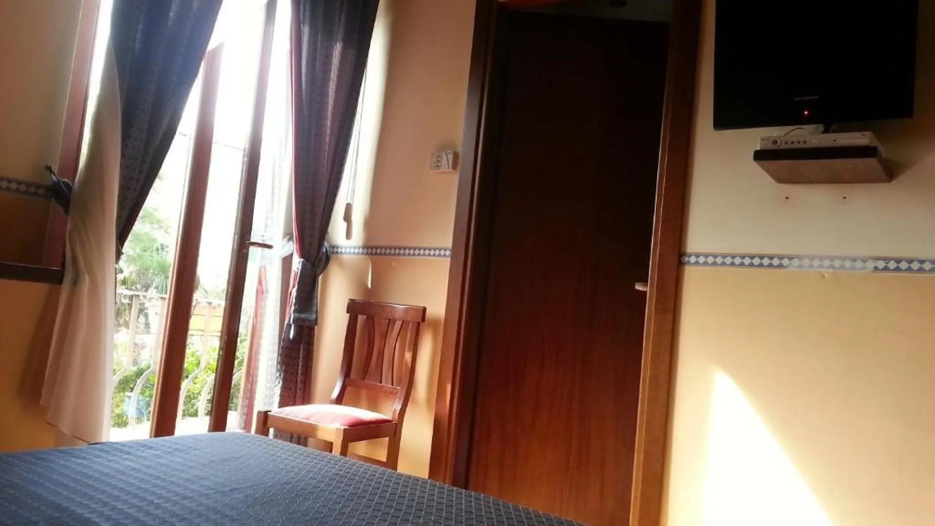 Hotel Il Barocco Ragusa 3*,